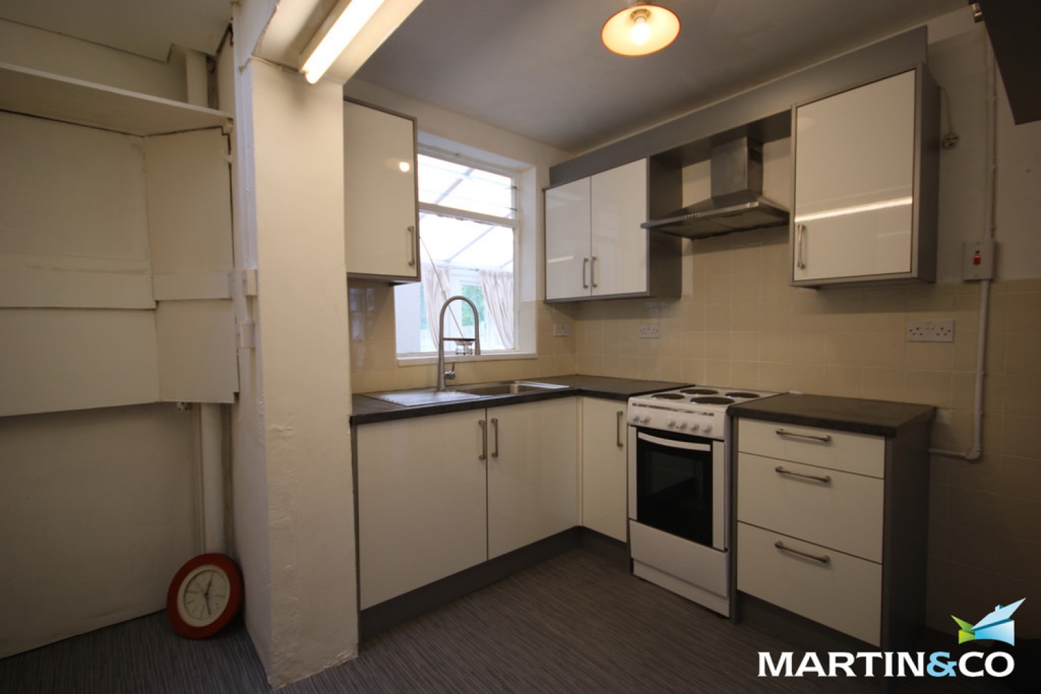 Wolverhampton Road South, Quinton, B32