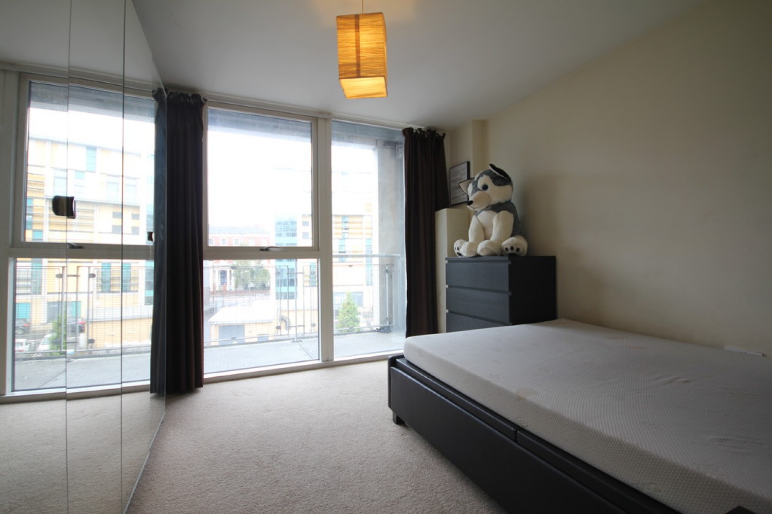 Longleat Avenue, Park Central, B15