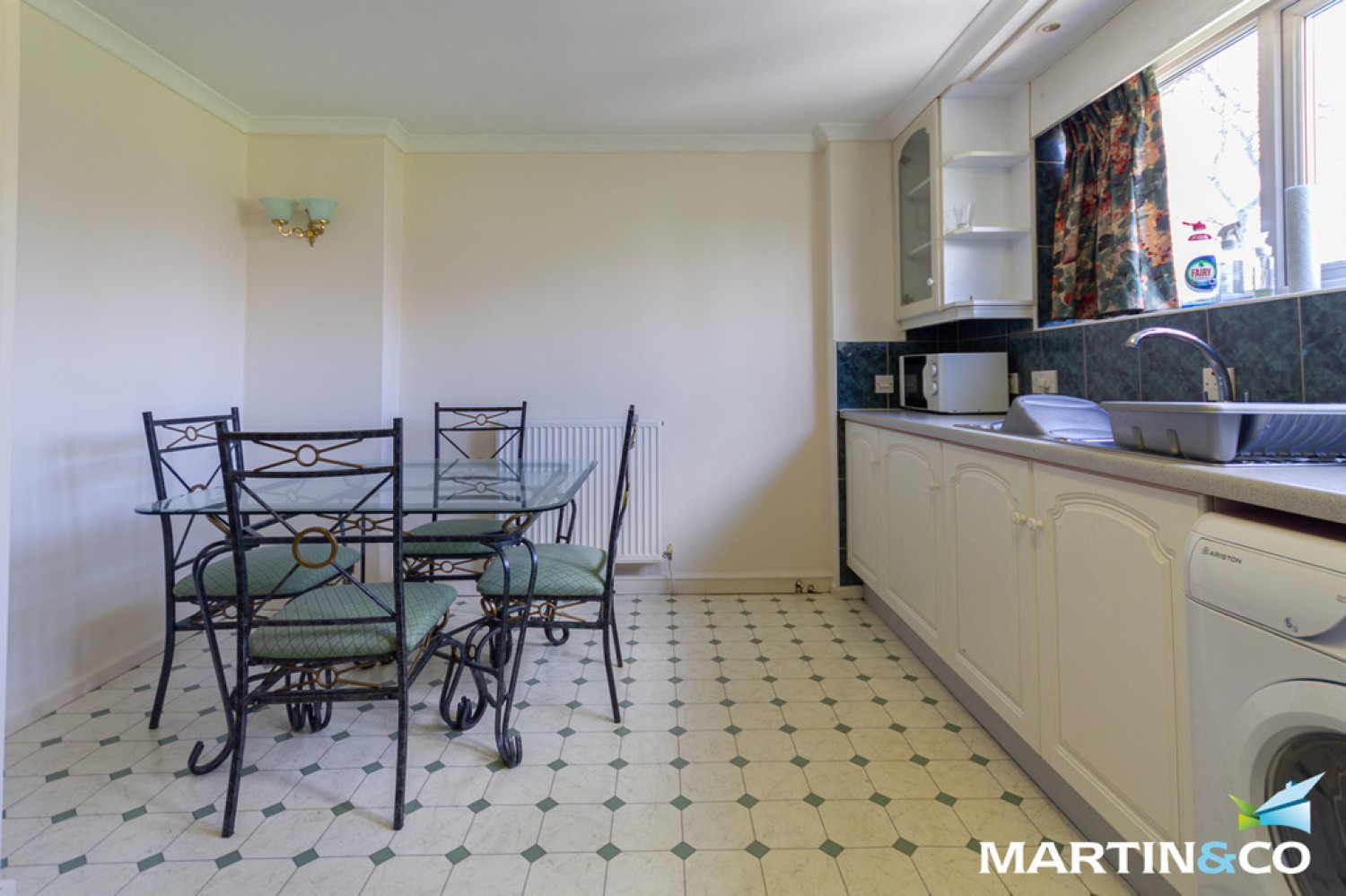 2 bedroom Flat for Letting Crofters Court, Harrisons Road, Edgbaston, B15