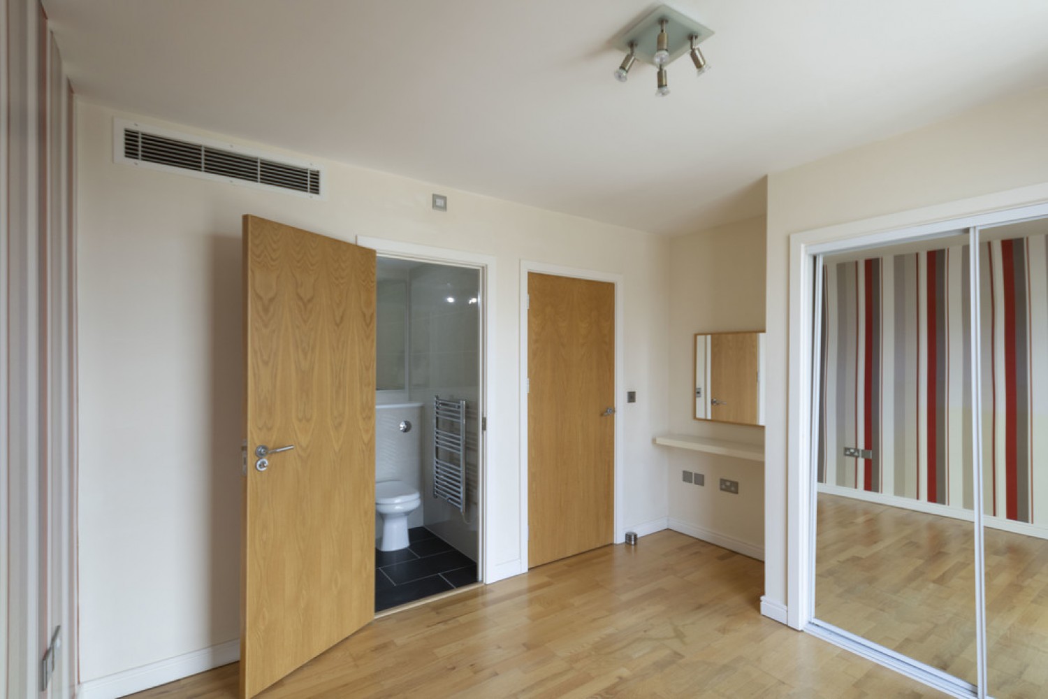 3 bedroom Flat for Letting Centenary Plaza, Holliday Street, Birmingham, B1