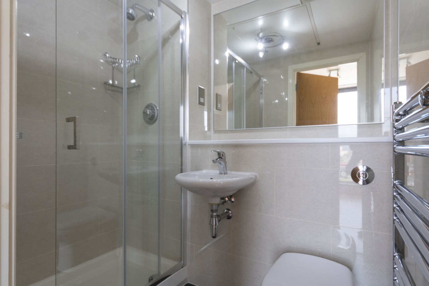 3 bedroom Flat for Letting Centenary Plaza, Holliday Street, Birmingham, B1