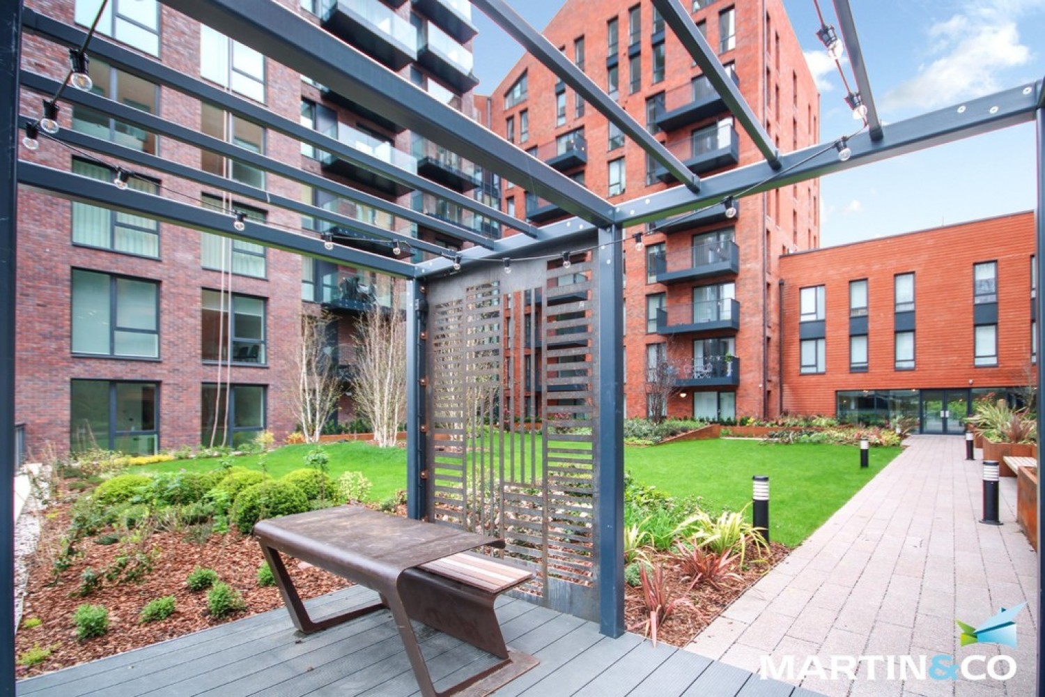 2 bedroom Flat for Letting The Barker, Snow Hill Wharf, Shadwell Street, Birmingham, B4