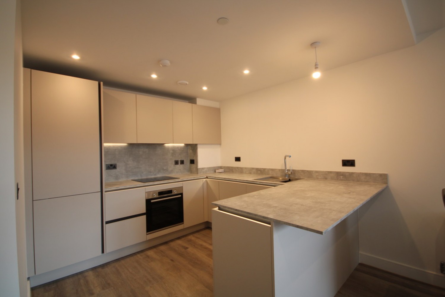 2 bedroom Flat for Letting The Barker, Snow Hill Wharf, Shadwell Street, Birmingham, B4
