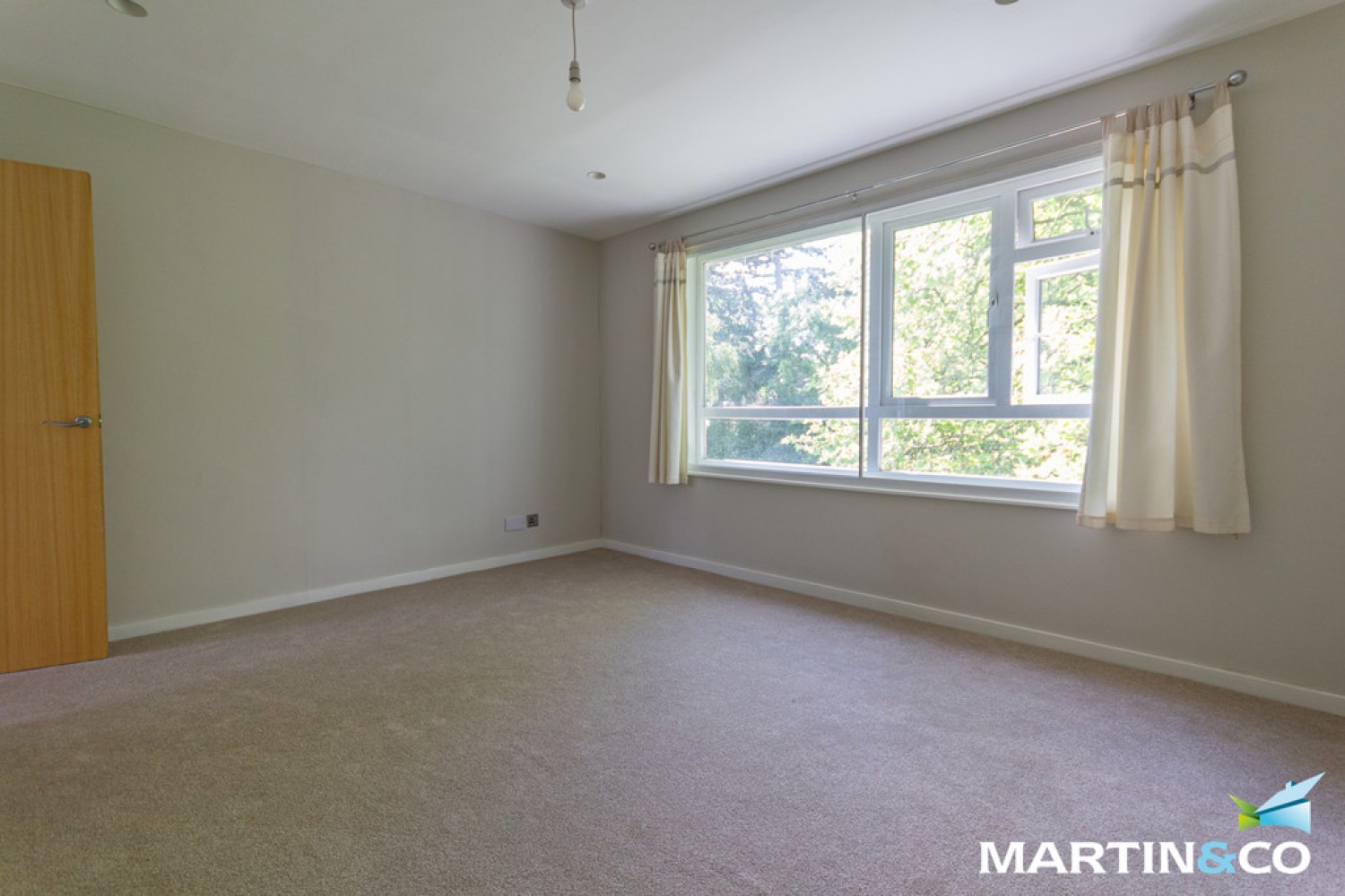 2 bedroom Flat for Letting Whetstone Close, Farquhar Road, Edgbaston, B15