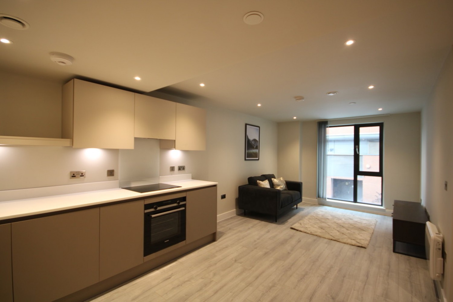 2 bedroom Flat for Letting St Martins Place, Broad Street, Birmingham, B15
