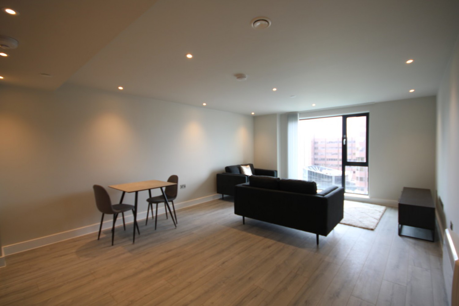 2 bedroom Flat for Letting St Martins Place, Broad Street, Birmingham, B15