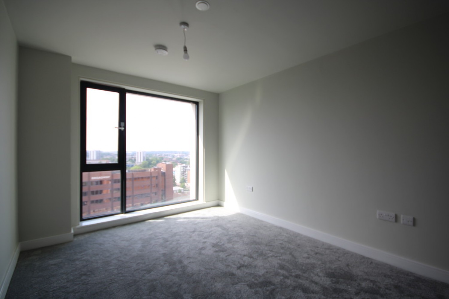 2 bedroom Flat for Letting St Martins Place, Broad Street, Birmingham, B15