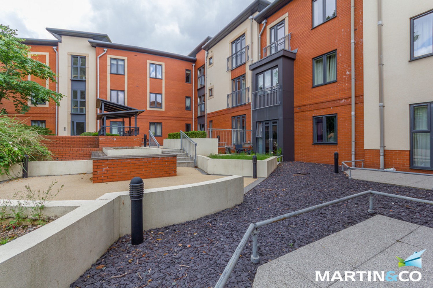 2 bedroom Flat for Letting Harborne Central, High Street, Harborne, B17