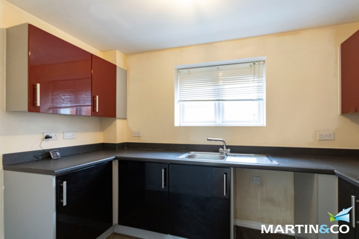 2 bedroom Flat for Letting Foxoak Street, Cradley Heath, B64