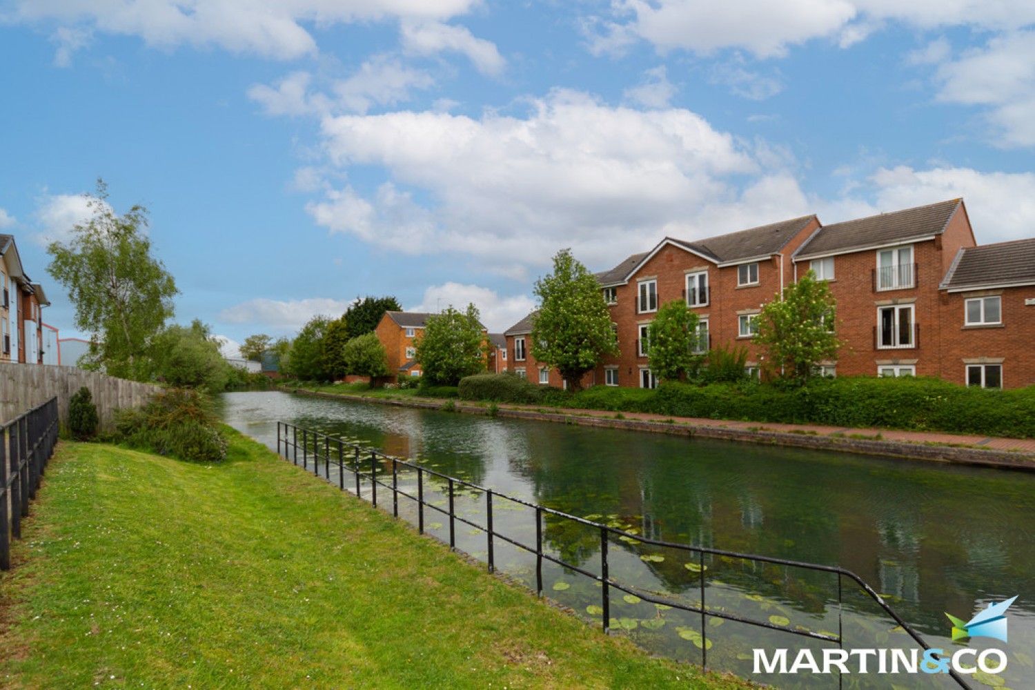 2 bedroom Flat for Letting Kingfisher House, Kingfisher Way, Tipton, DY4