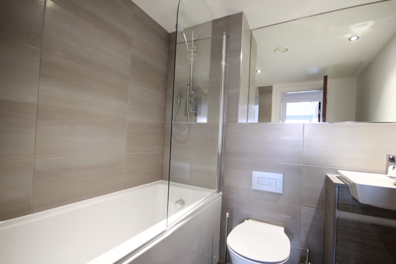 2 bedroom Flat in The Kettleworks, Pope Street, Jewellery Quarter, B1