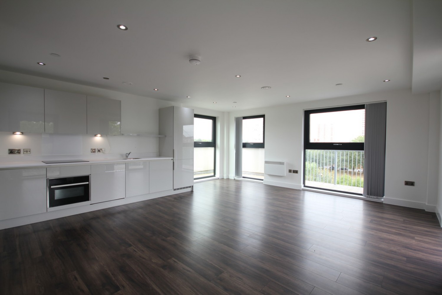 2 bedroom Flat for Letting The Quadrant, Sand Pits, Birmingham, B1