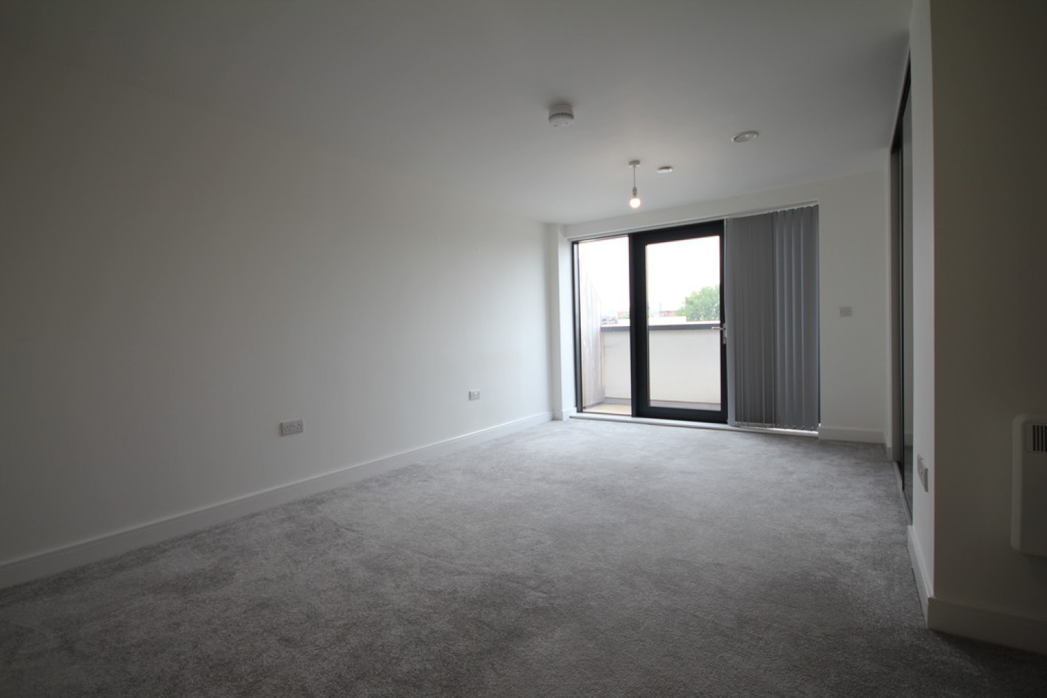 2 bedroom Flat for Letting The Quadrant, Sand Pits, Birmingham, B1