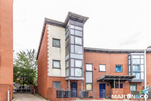 Bell Barn Road, Park Central, B15