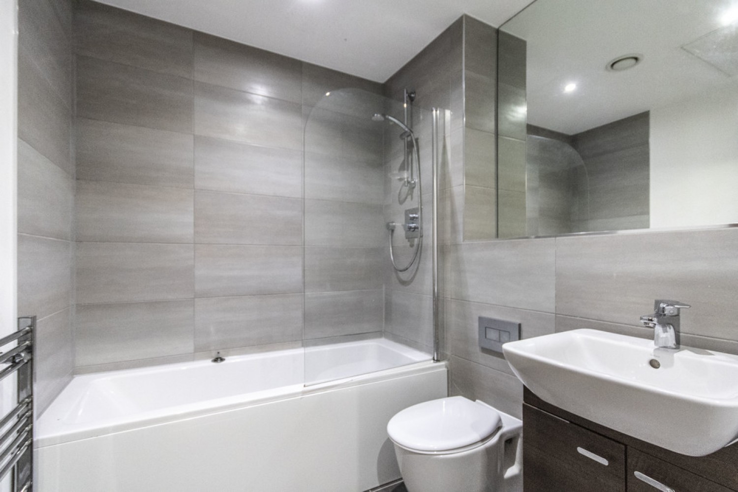 2 bedroom Flat for Letting Broadway Residences, Broad Street, Birmingham, B15