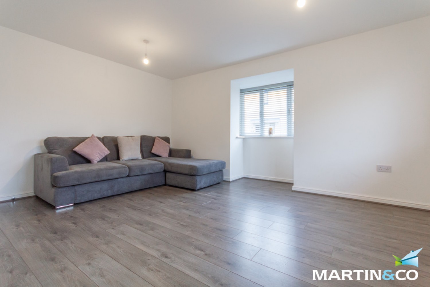 3 bedroom House for Letting Soap Works Drive, Smethwick, B66