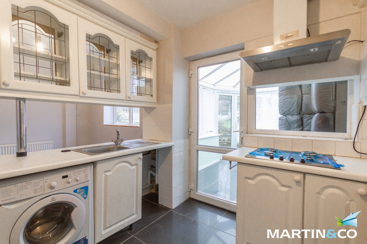 West Boulevard Road, Quinton, B32