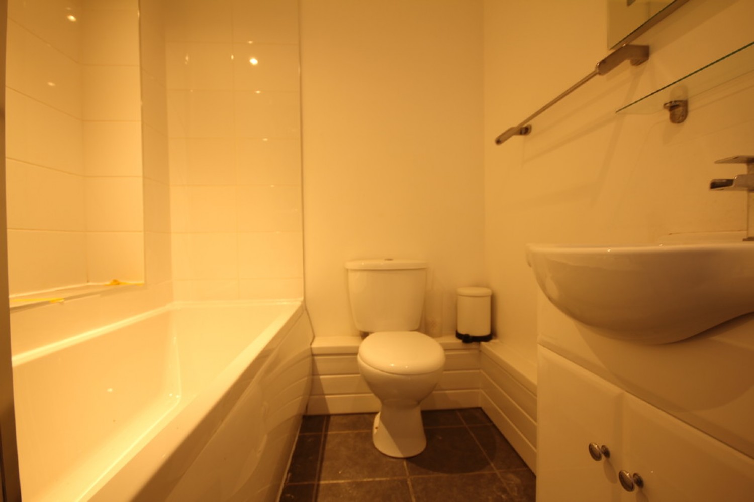 2 bedroom Flat for Letting Sapphire Heights, Tenby Street North, Jewellery Quarter, B1