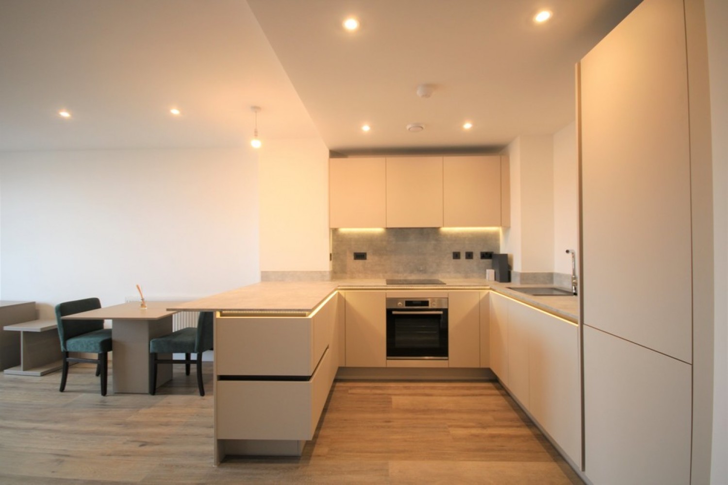 1 bedroom Flat for Letting The Lancaster, Snow Hill Wharf, Shadwell Street, Birmingham, B4