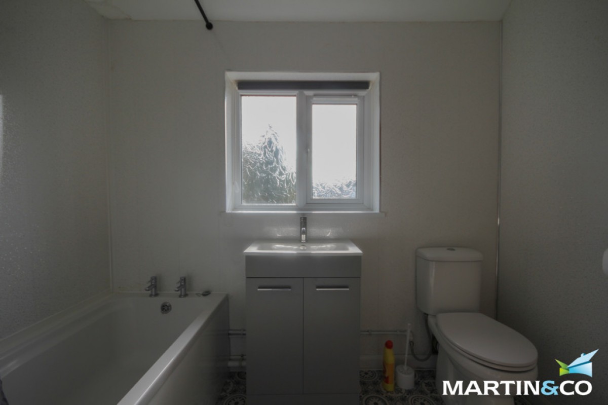 Houldey Road, Northfield, B31