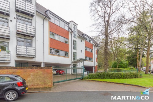 Woodbrooke Grove, Northfield, B31