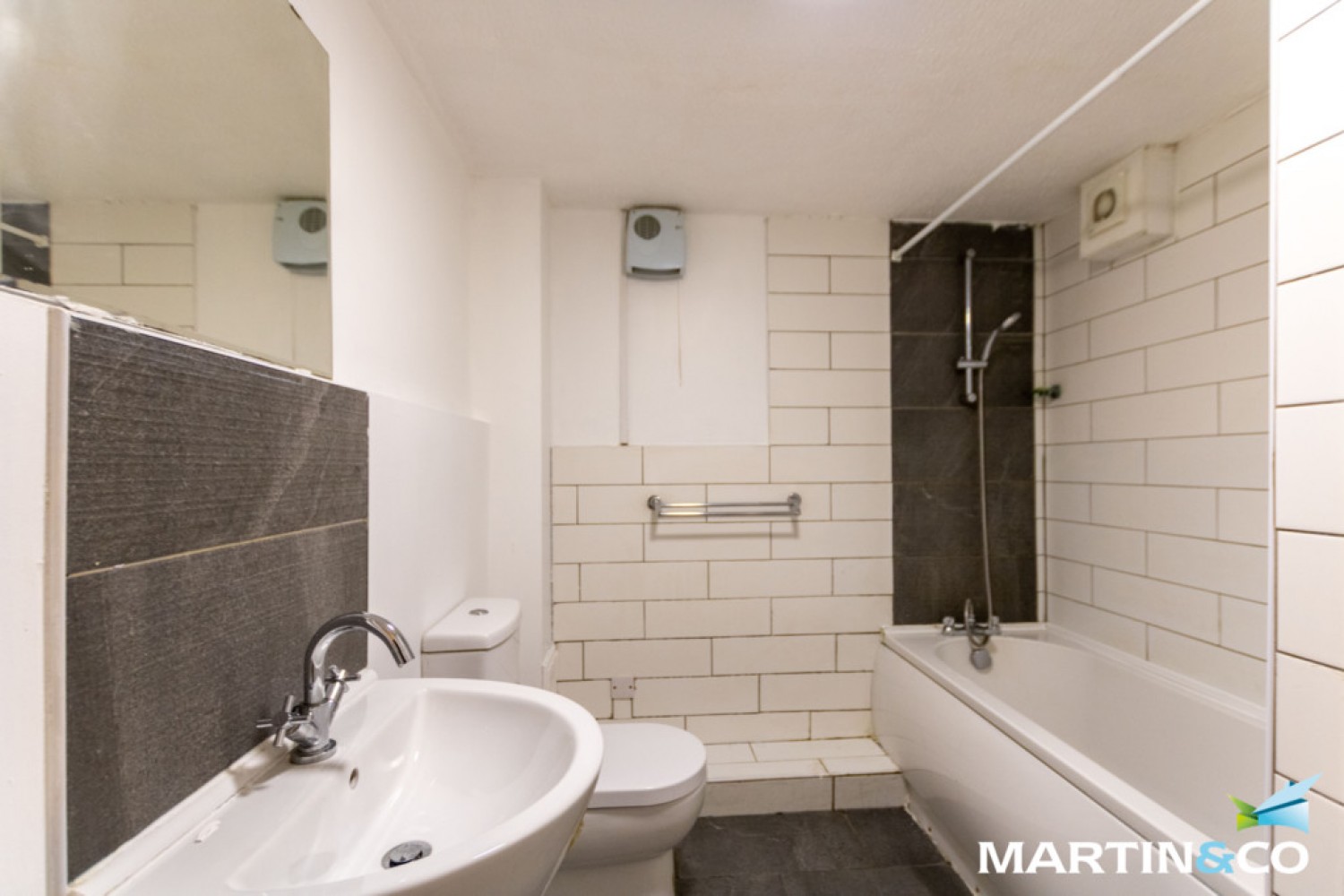 2 bedroom Flat for Sale The Lodge, 283-285 Hagley Road, Edgbaston, B16