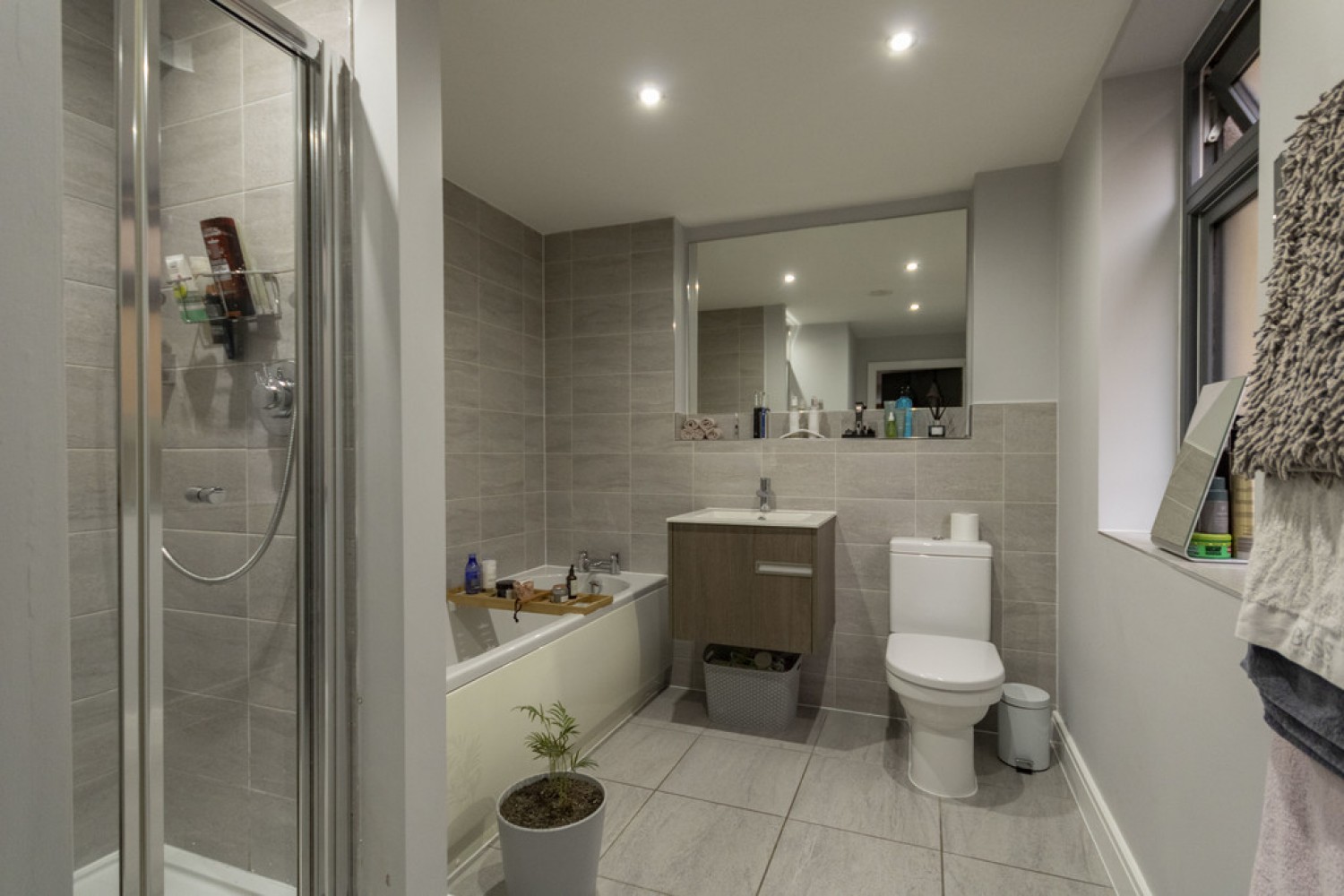 2 bedroom Flat for Letting Metalworks, Warstone Lane, Jewellery Quarter, B18