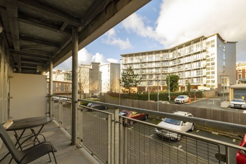 Longleat Avenue, Park Central, B15