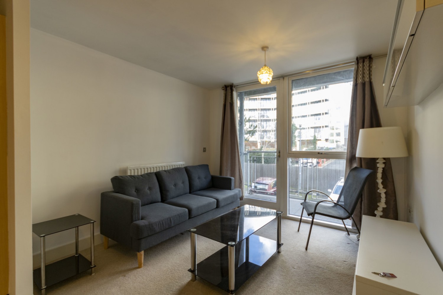 Longleat Avenue, Park Central, B15