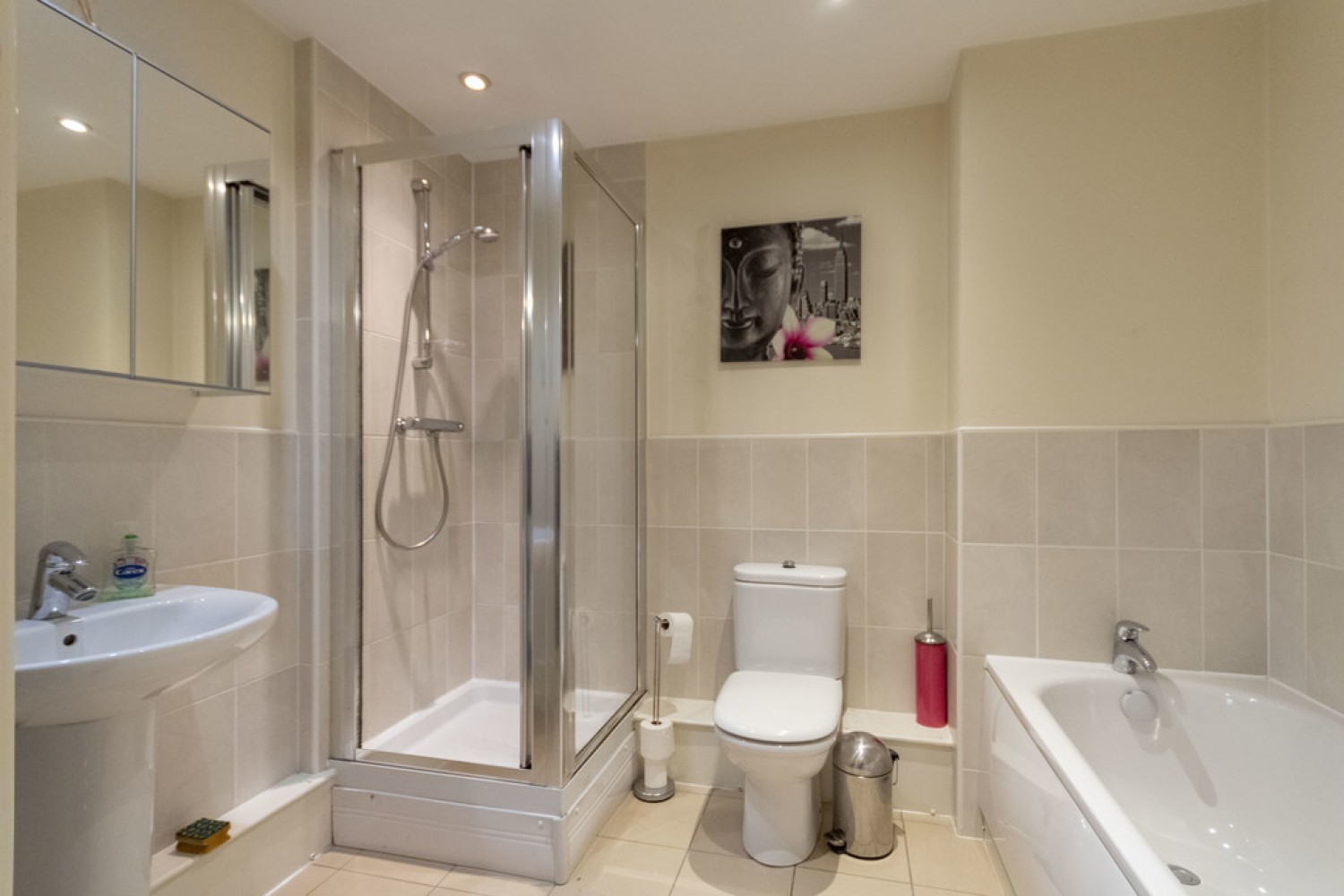 Longleat Avenue, Park Central, B15