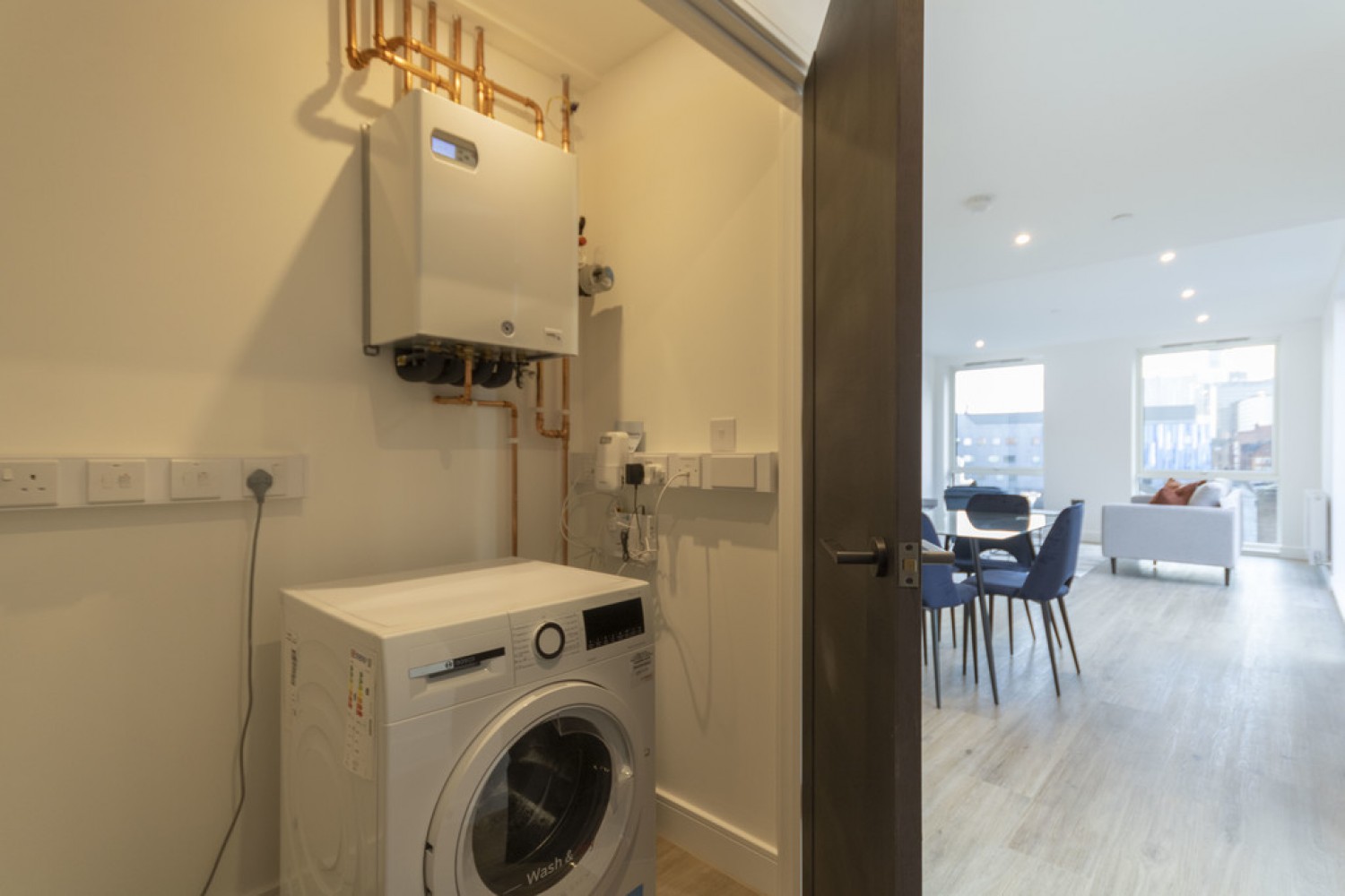 2 bedroom Flat in The Colmore, Snow Hill Wharf, Shadwell Street, Birmingham, B4