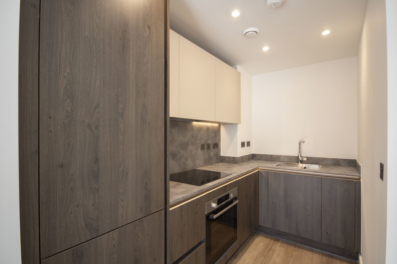 1 bedroom Flat for Letting The Colmore, Snow Hill Wharf, Shadwell Street, Birmingham, B4