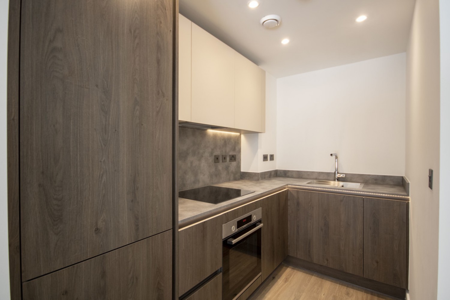 1 bedroom Flat for Letting The Colmore, Snow Hill Wharf, Shadwell Street, Birmingham, B4