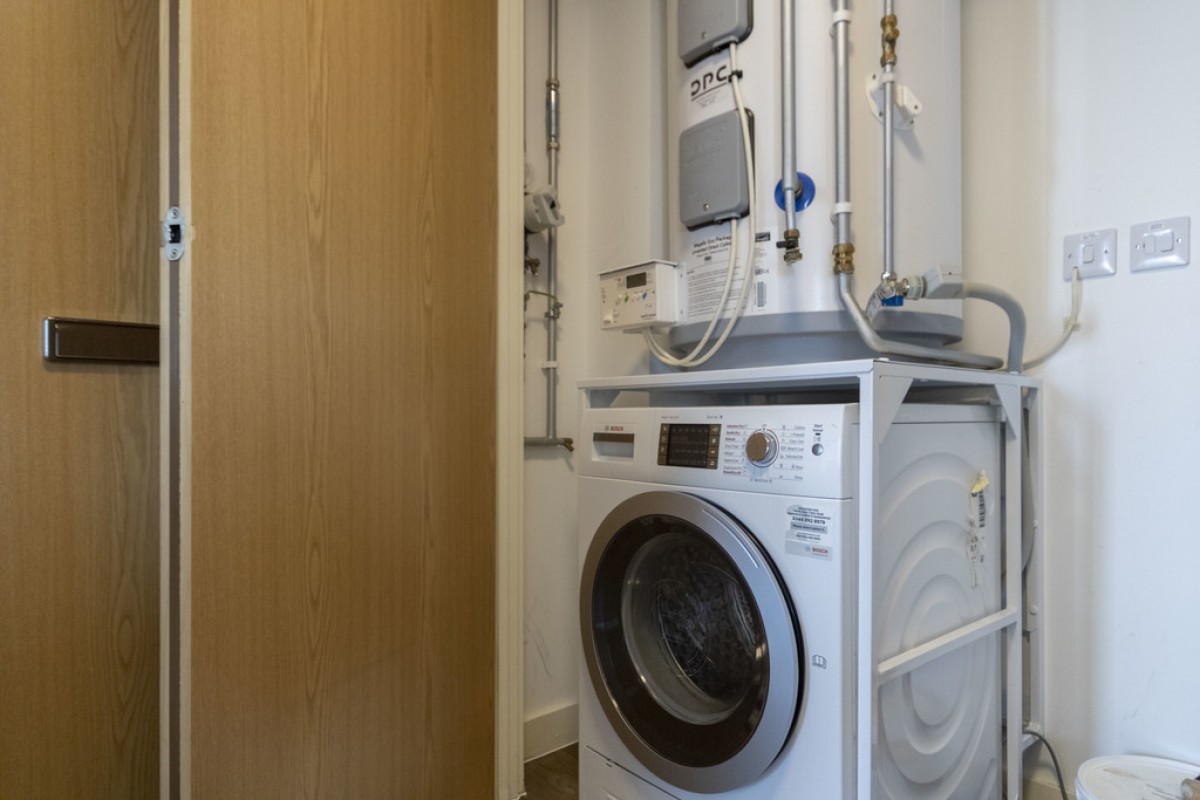 Lincoln Apartments, Lexington Gardens, Birmingham, B15