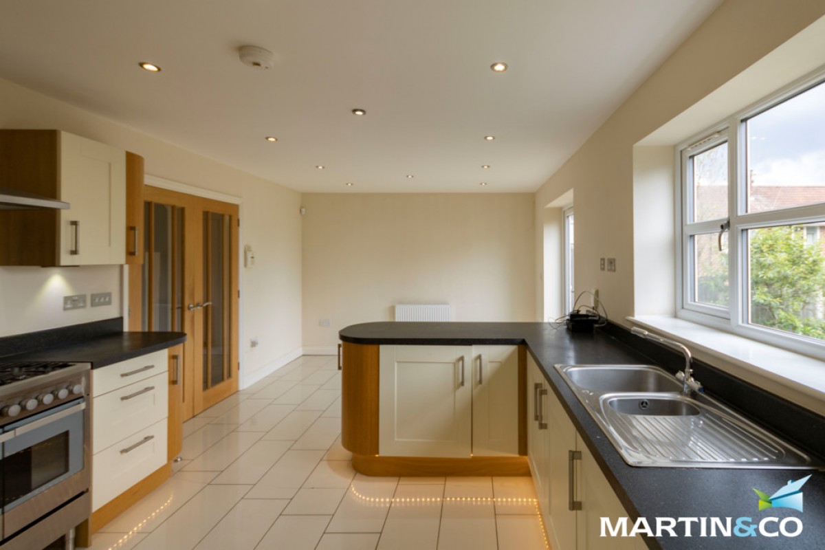 Tredington Close, Selly Oak, B29