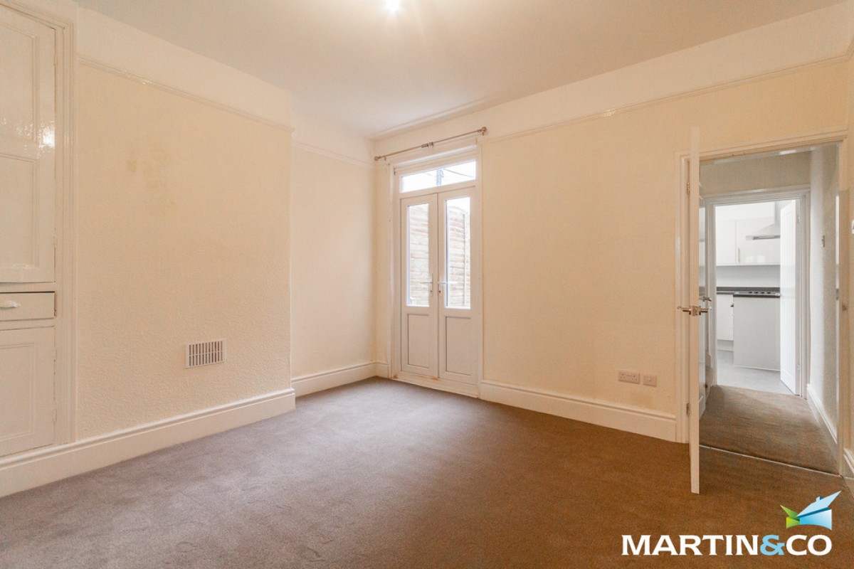 Dunsford Road, Bearwood, B66