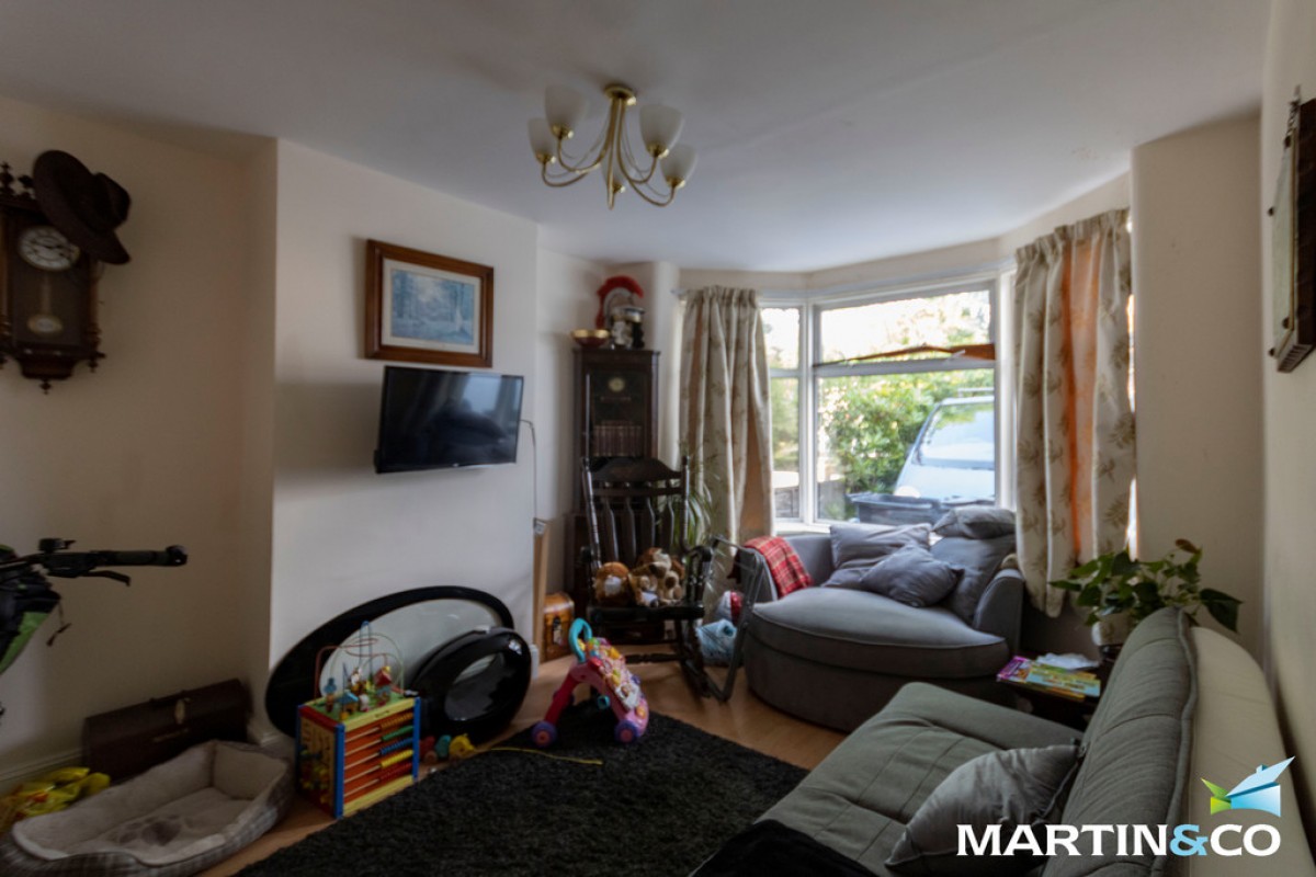 Bell Holloway, Northfield, B31