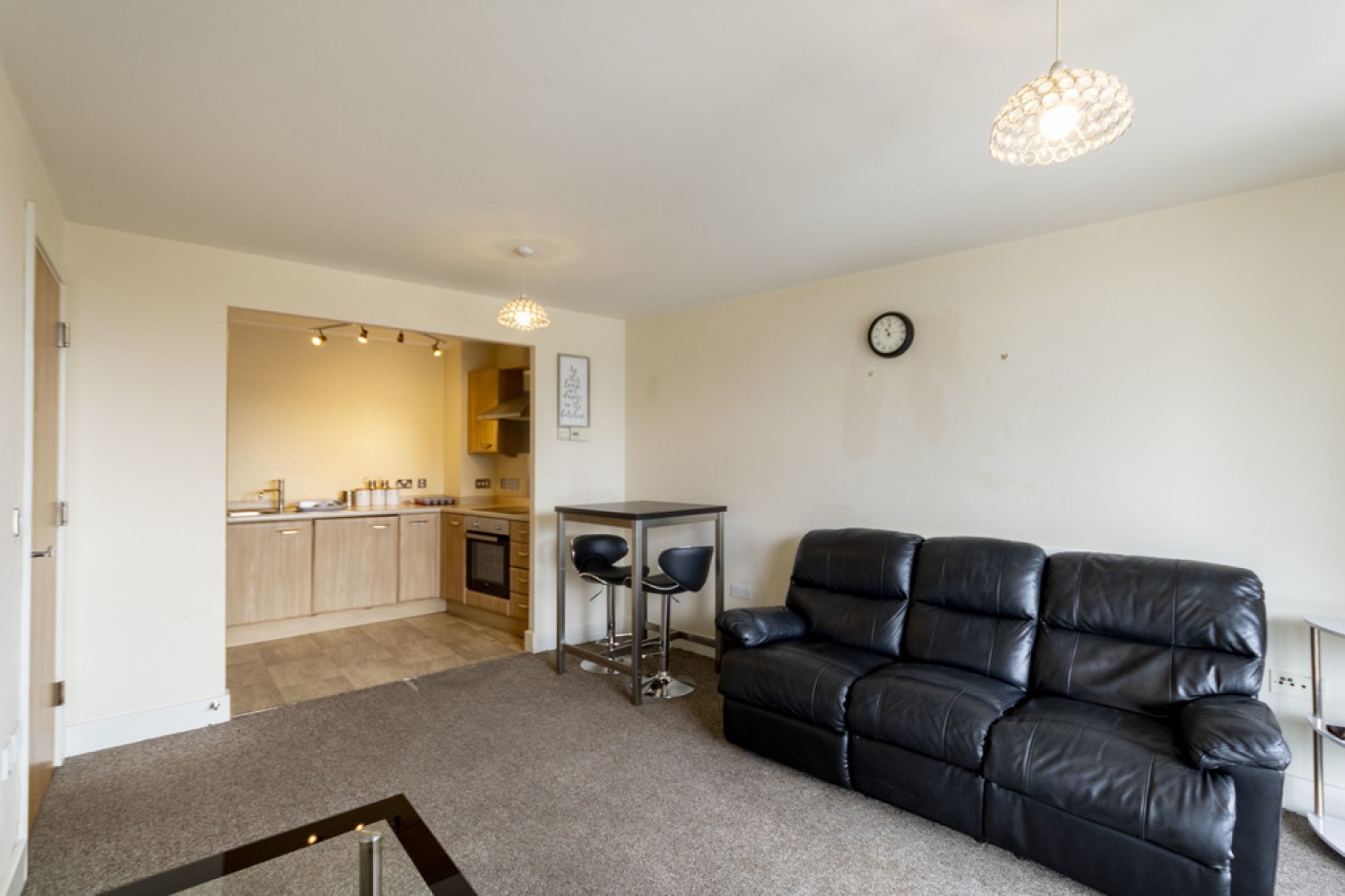 Longleat Avenue, Park Central, B15