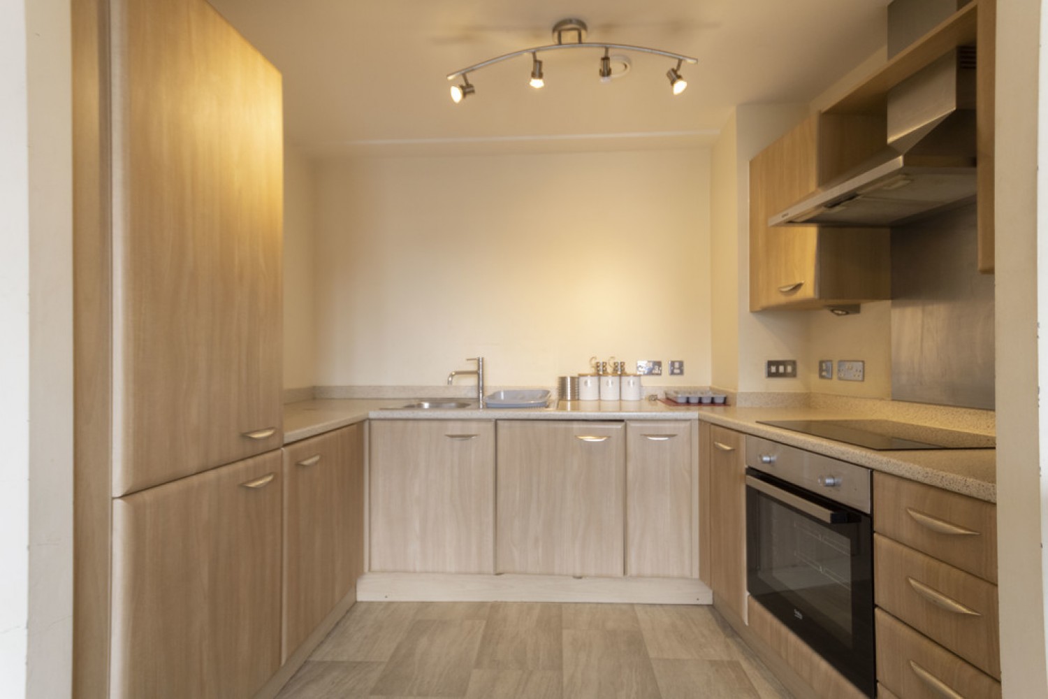 Longleat Avenue, Park Central, B15
