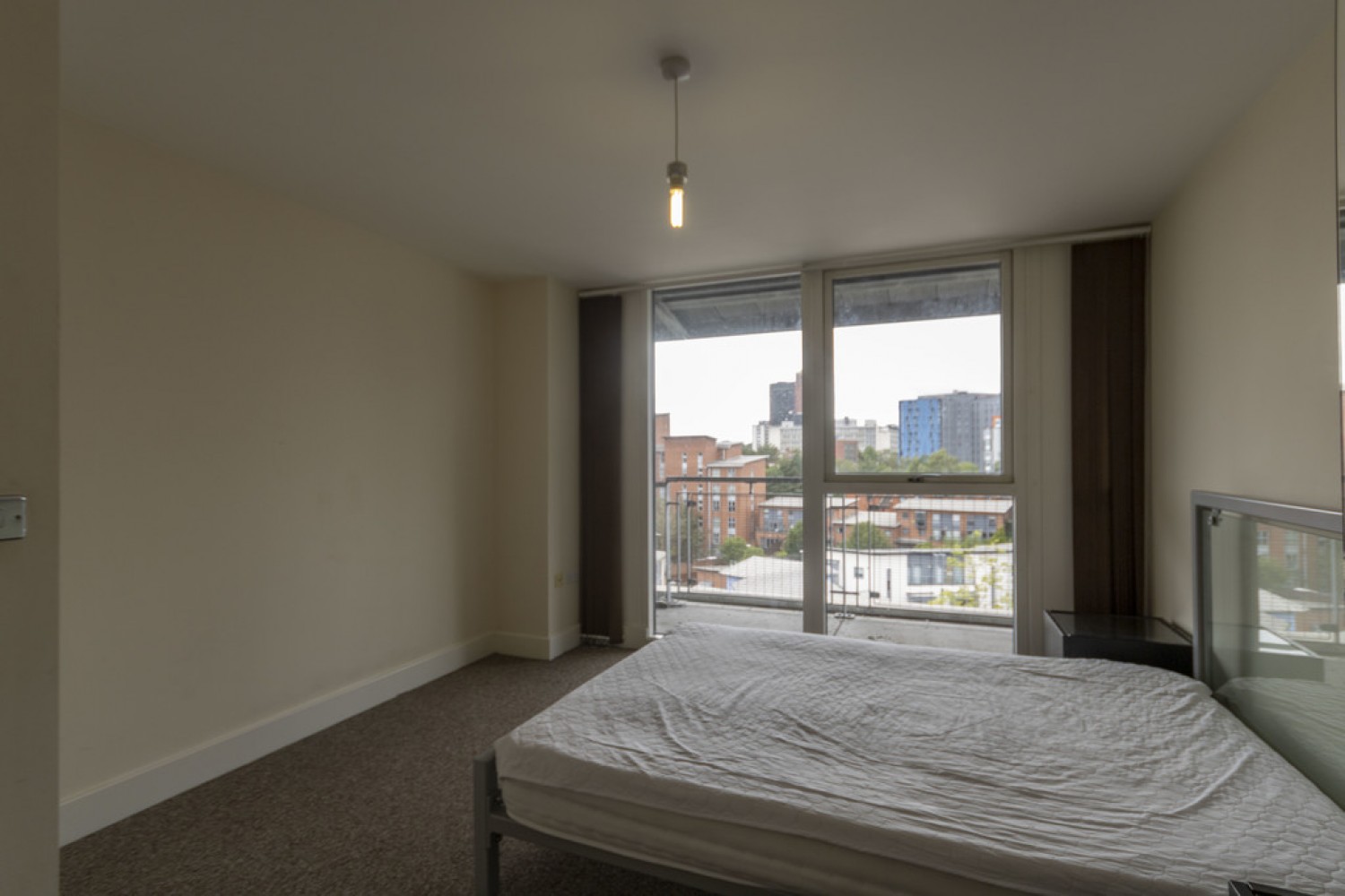 Longleat Avenue, Park Central, B15