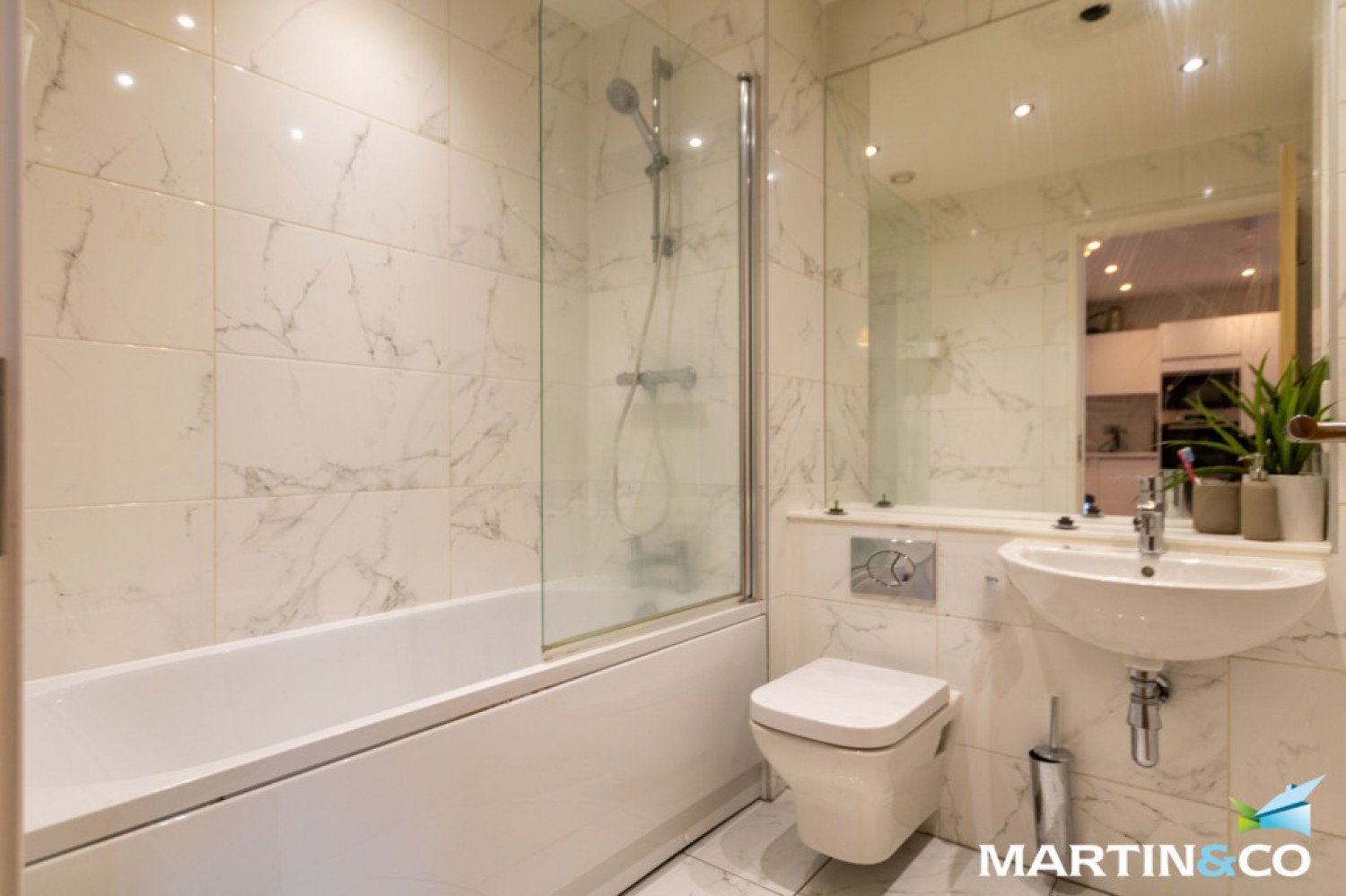 2 bedroom Flat for Letting The Axium, Windmill Street, Birmingham, B1