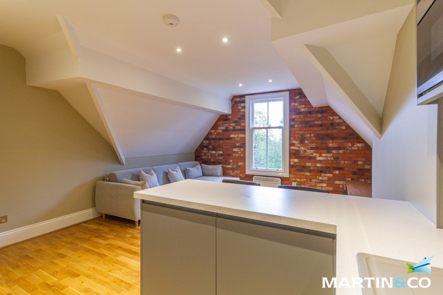 2 bedroom Flat for Letting Victoria House, Manor Road, Edgbaston, B16