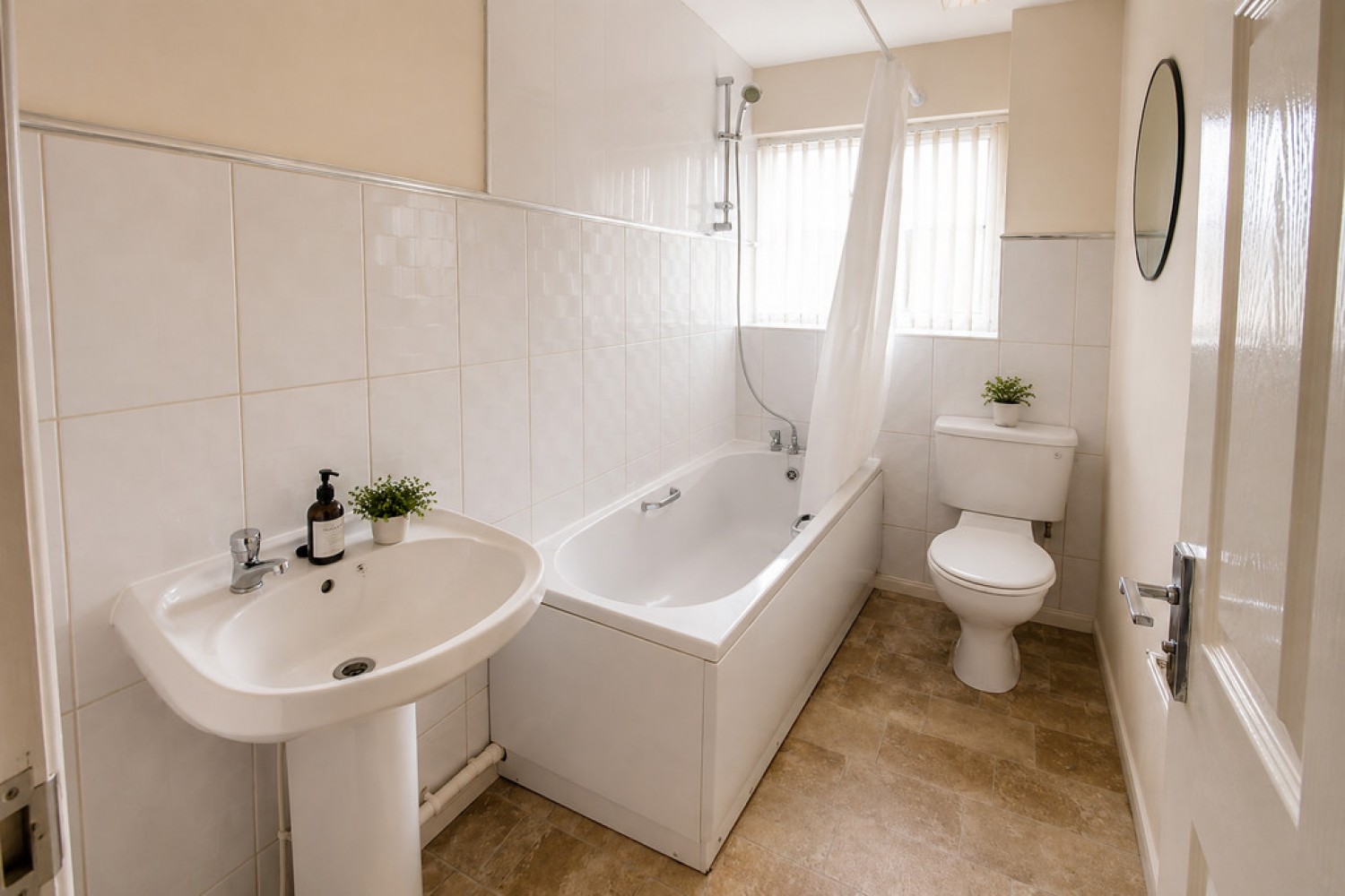 2 bedroom House for Letting Wallbrook Street, Coseley, WV14