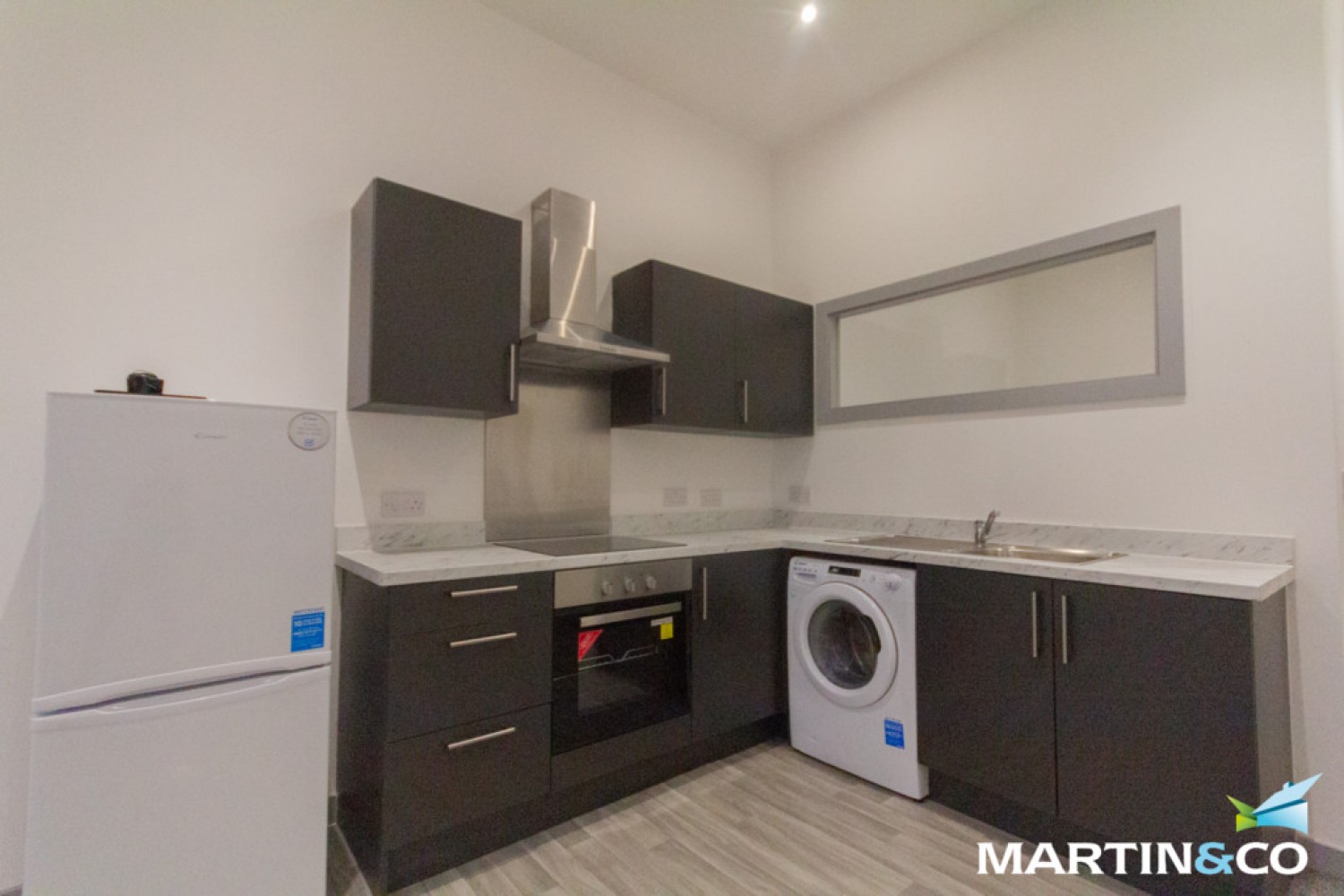 1 bedroom Flat in Oak Court, Dudley Road, Brierley Hill, DY5