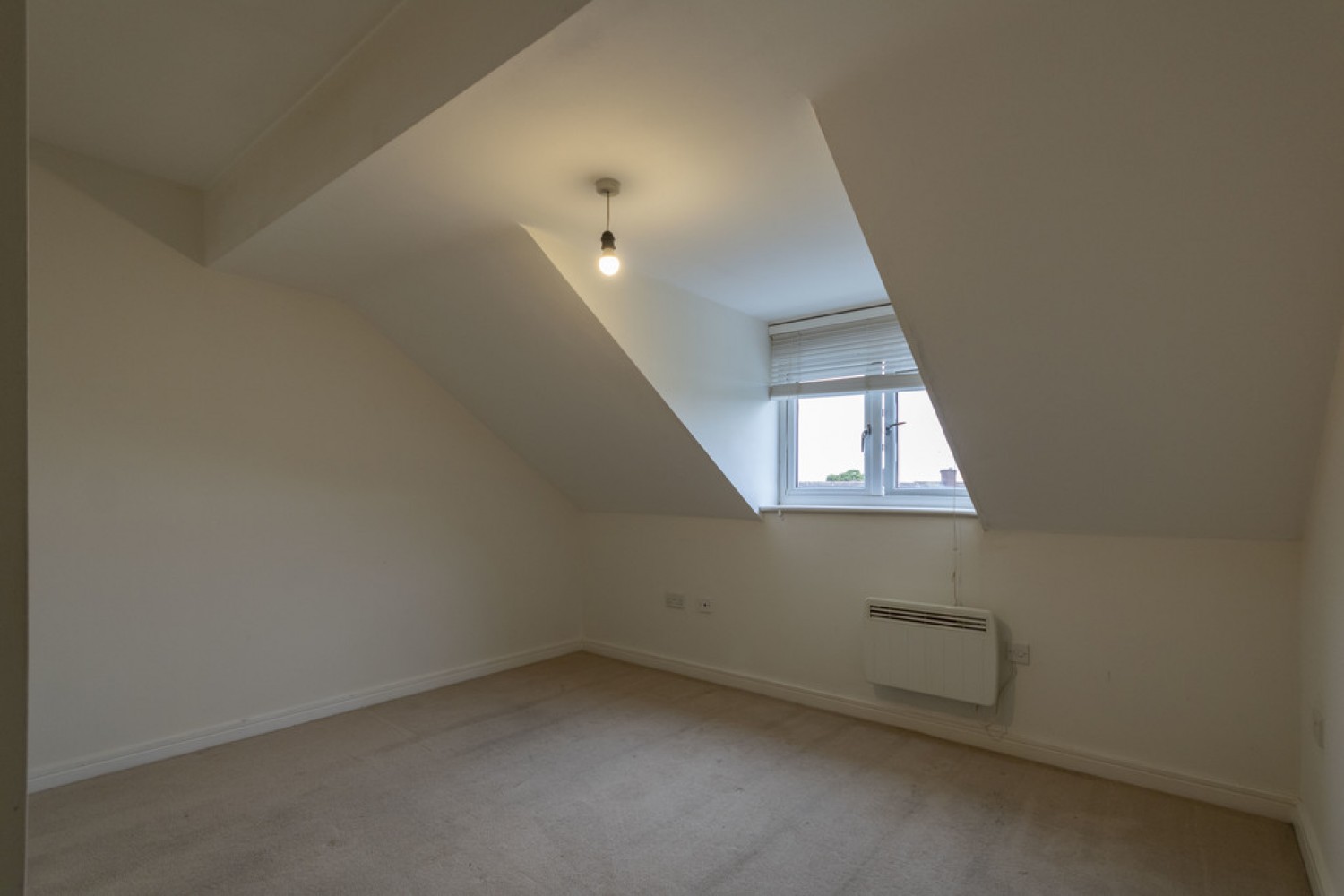 2 bedroom Flat for Letting Sherborne Place, Meadway, Kitts Green, B33