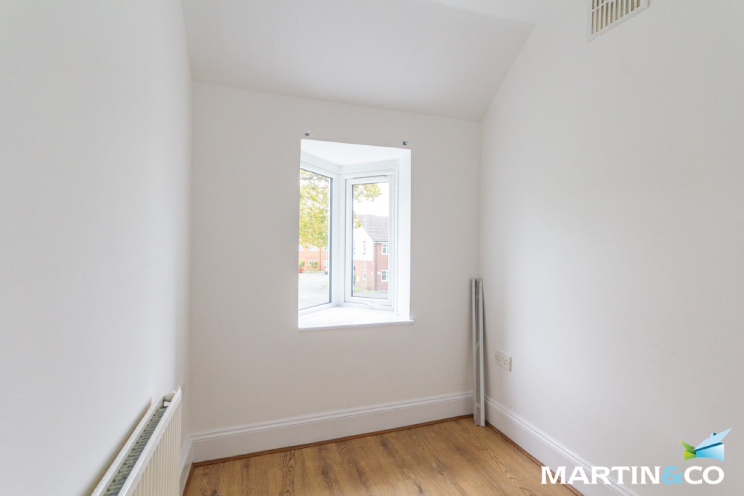 Bell Holloway, Northfield, B31