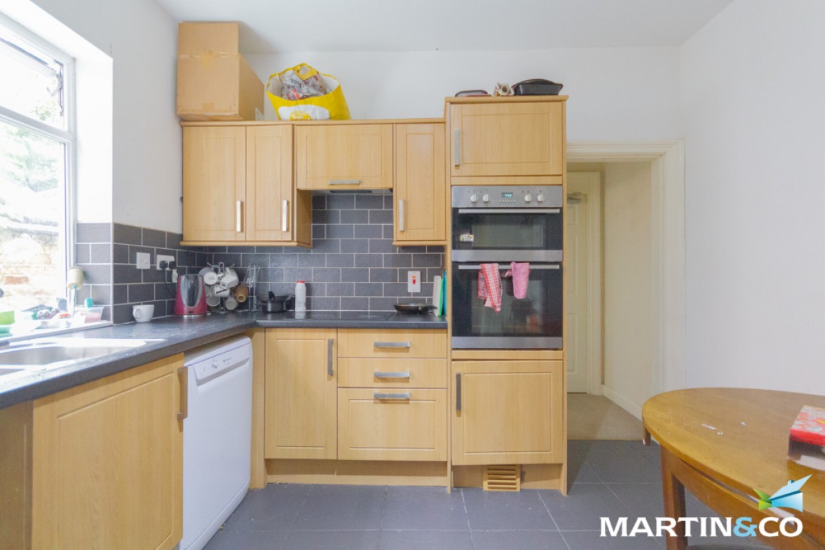 Room 4, 33 Carlyle Road