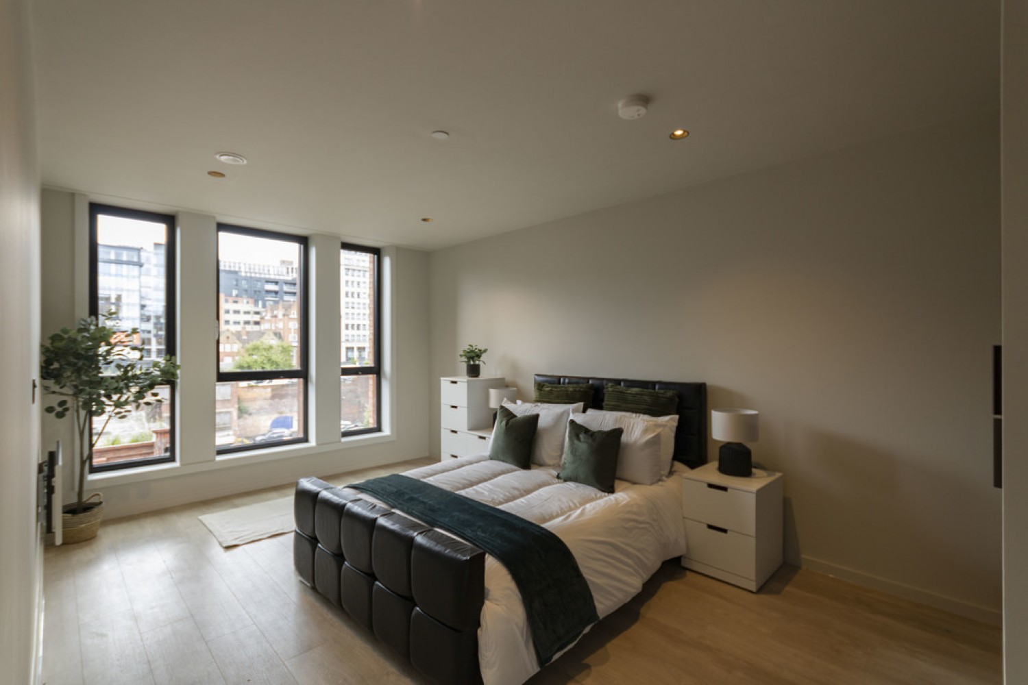 1 bedroom Flat for Letting SETL, Ludgate Hill, Jewellery Quarter, B3