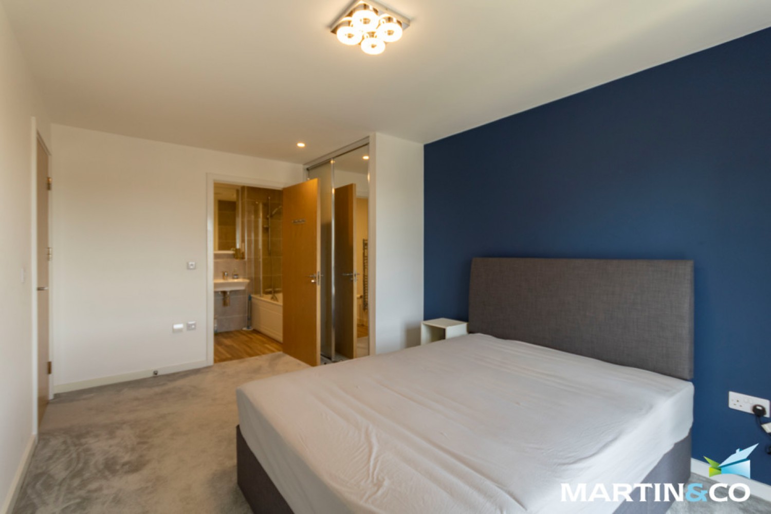 2 bedroom Flat for Sale Roosevelt Apartments, Lexington Gardens, Birmingham, B15