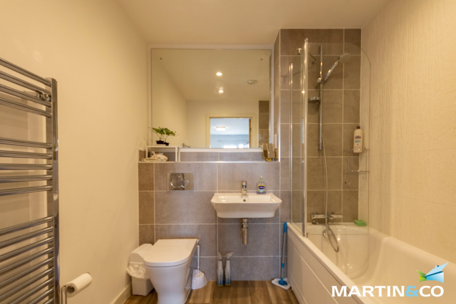 2 bedroom Flat for Sale Roosevelt Apartments, Lexington Gardens, Birmingham, B15
